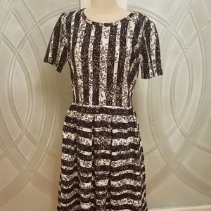 LuLaRoe Black & White Print Amelia Dress Size L